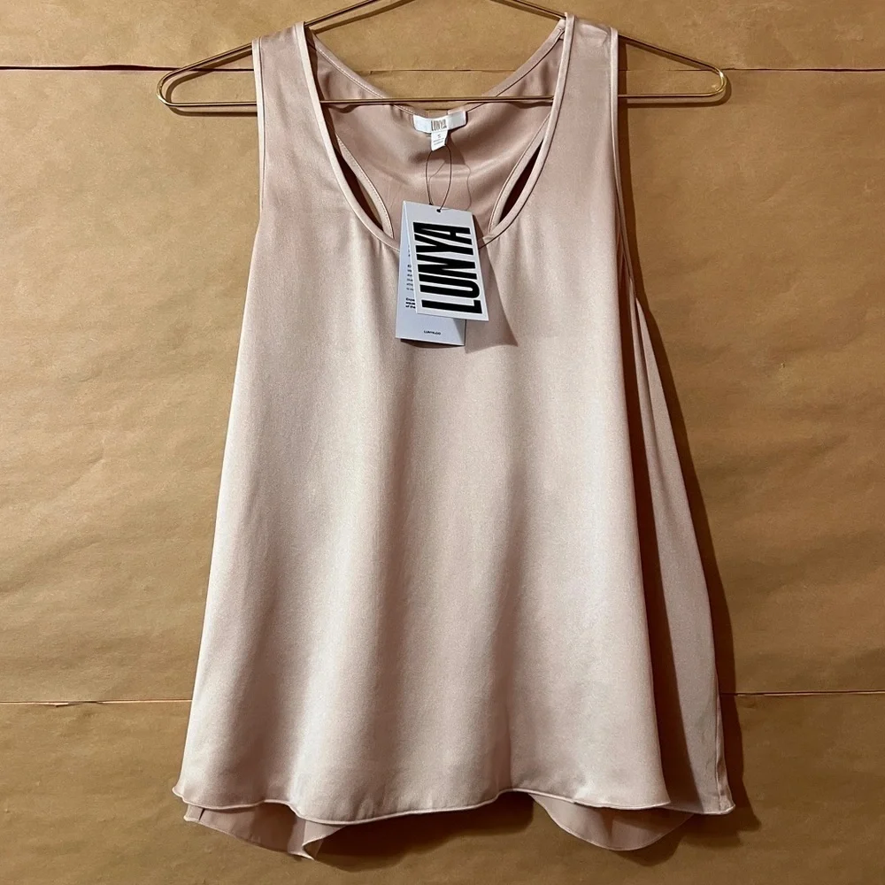 Lunya NWT Washable Silk Tulip Back Set Delicate Pink Pajamas Top & Shorts Size S
